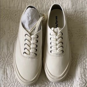 SeeVees Women’s 7 Legend Sneaker Standard